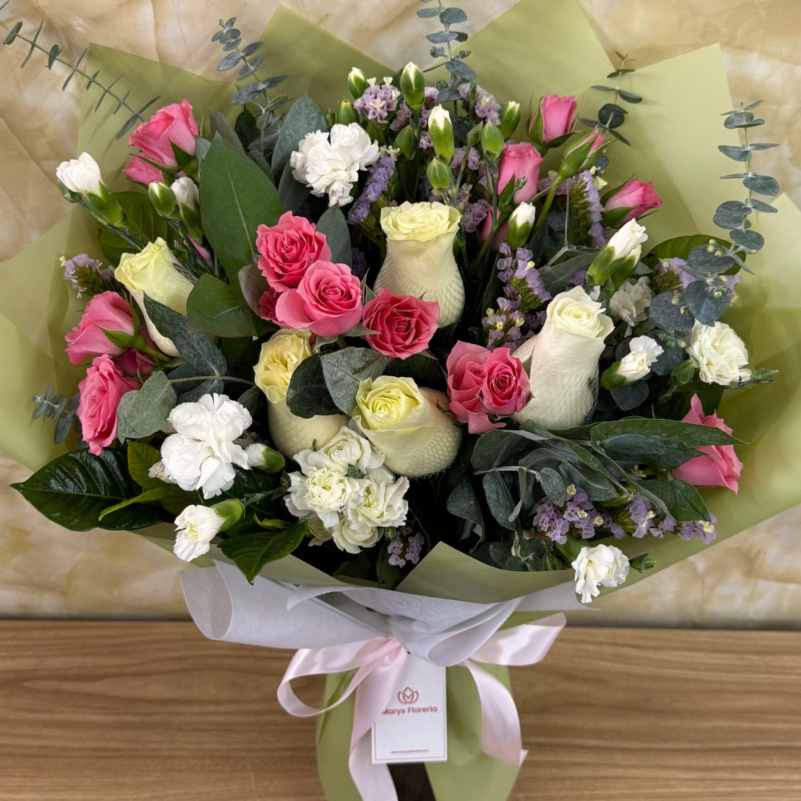 Ramo Didi de Rosas, claveles y Minirosas - Imagen 3