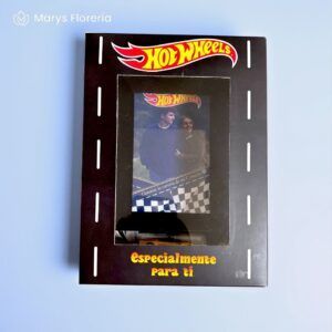 GIFT HOT WHEELS